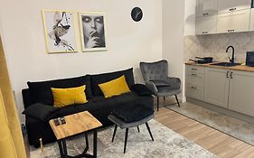 Golden Apartment